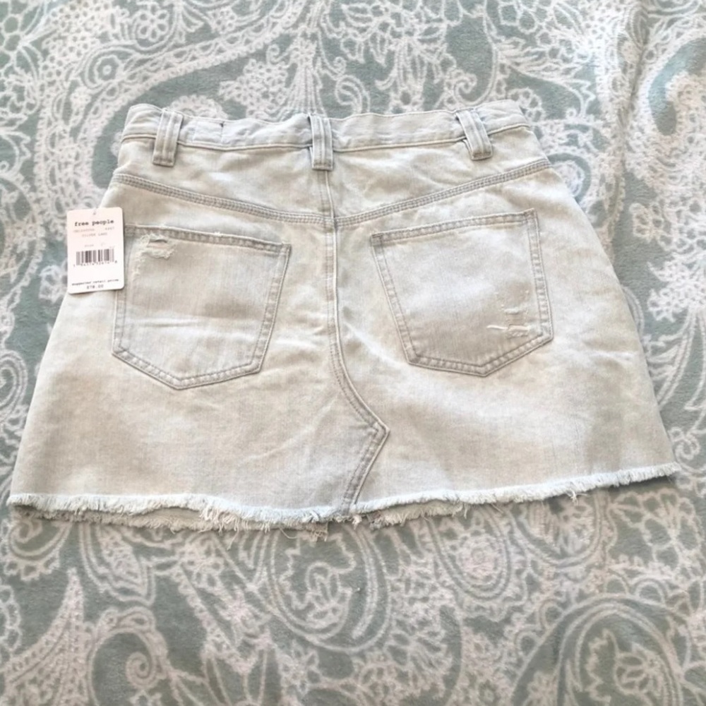 Free people denim mini skirt size 27